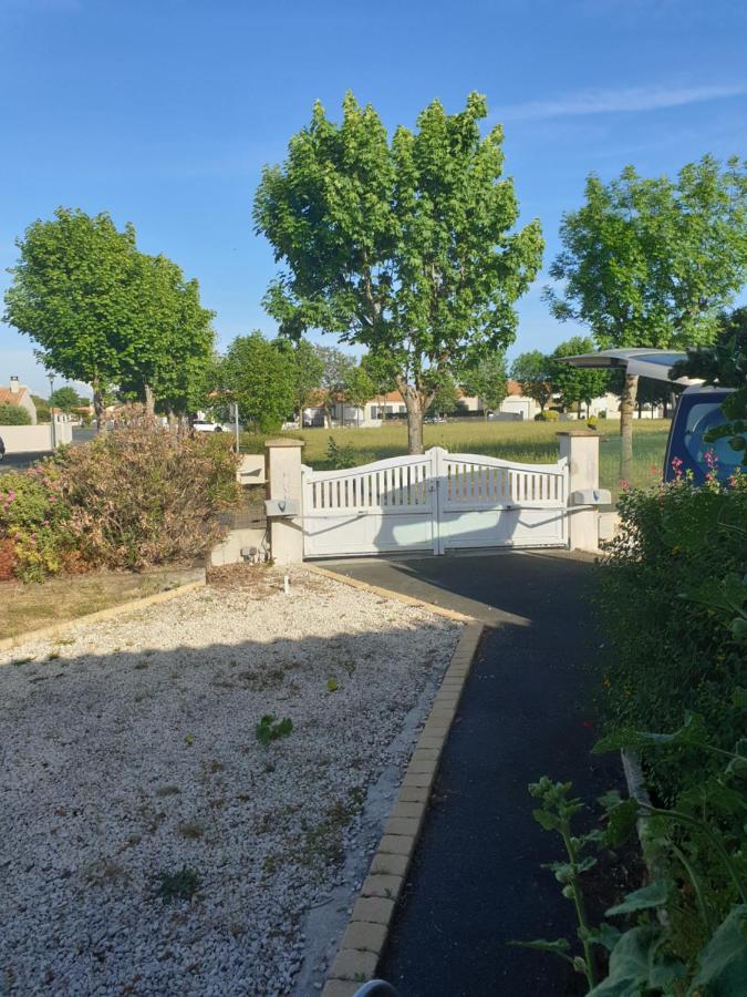 La Rochelle Classe 3 Etoiles Nieul-sur-Mer Exterior photo